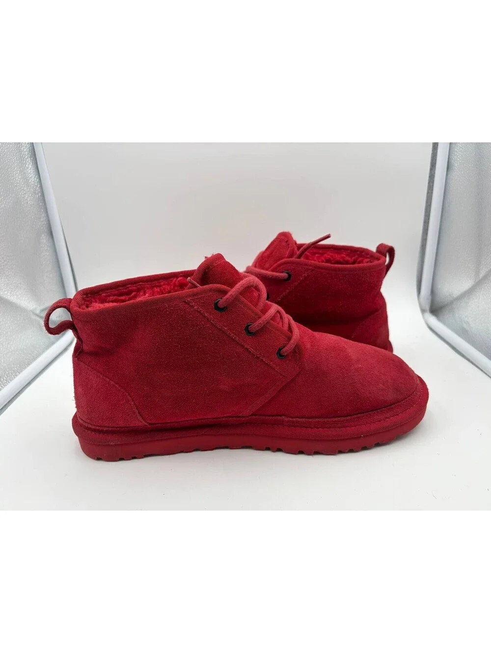 UGG Neumel Boots Red Men US 11 Suede Shearling Lined Ankle Chukka